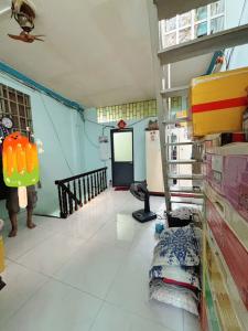 Bán nhà hẻm ngay đường Văn Thân Q6, sổ nở hậu hơn 4M tài lộc, DT 32 m2, Nhà 3 tầng vào ở ngay.